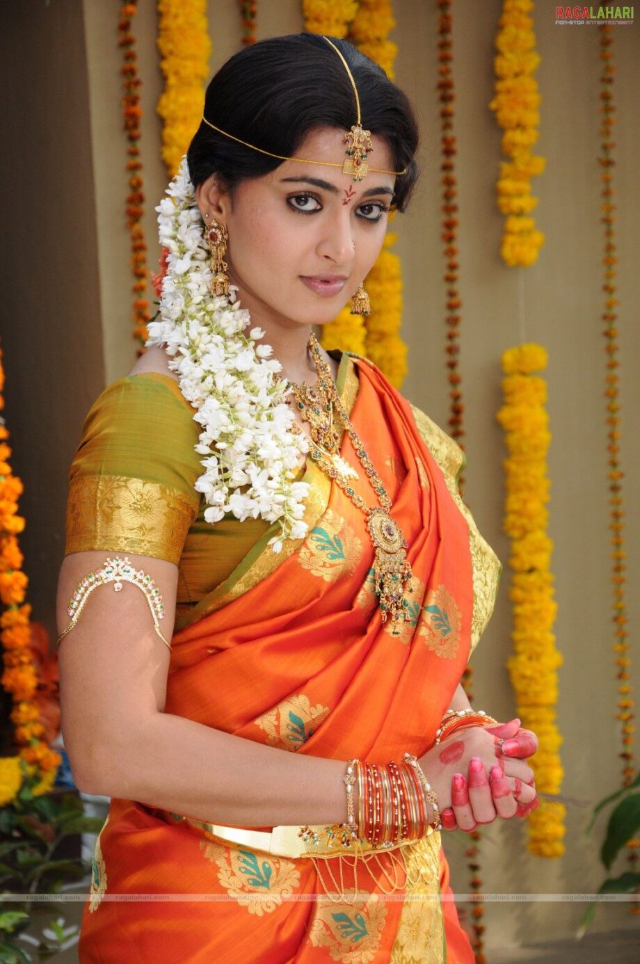 Anushka Shetty Sari