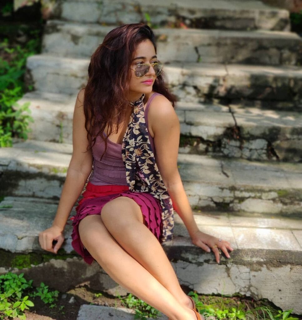 Poonam Bajwa 27