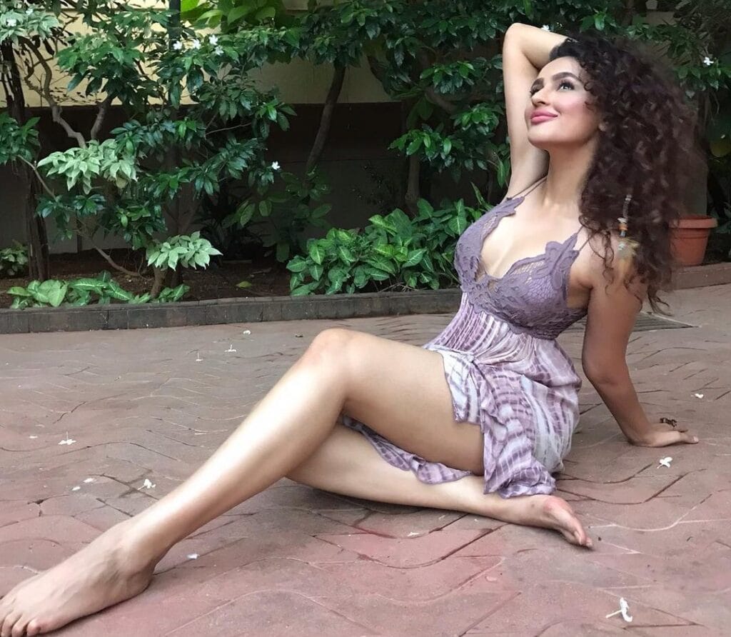 Seerat Kapoor 8