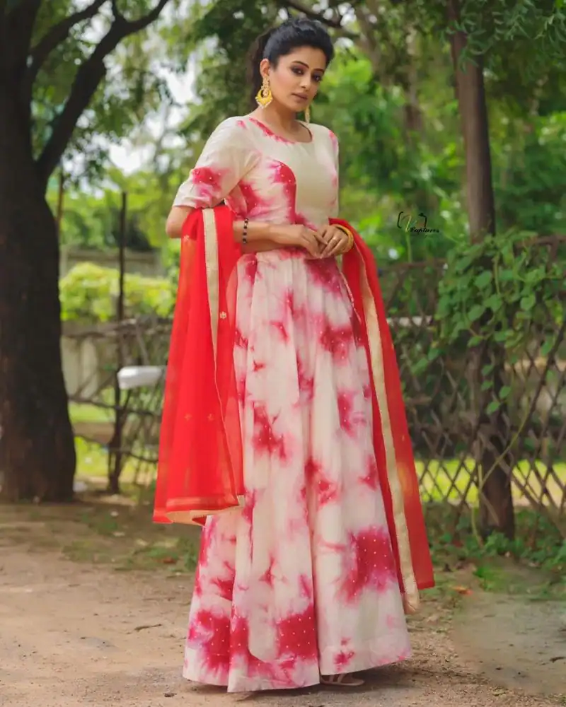 Priyamani 7