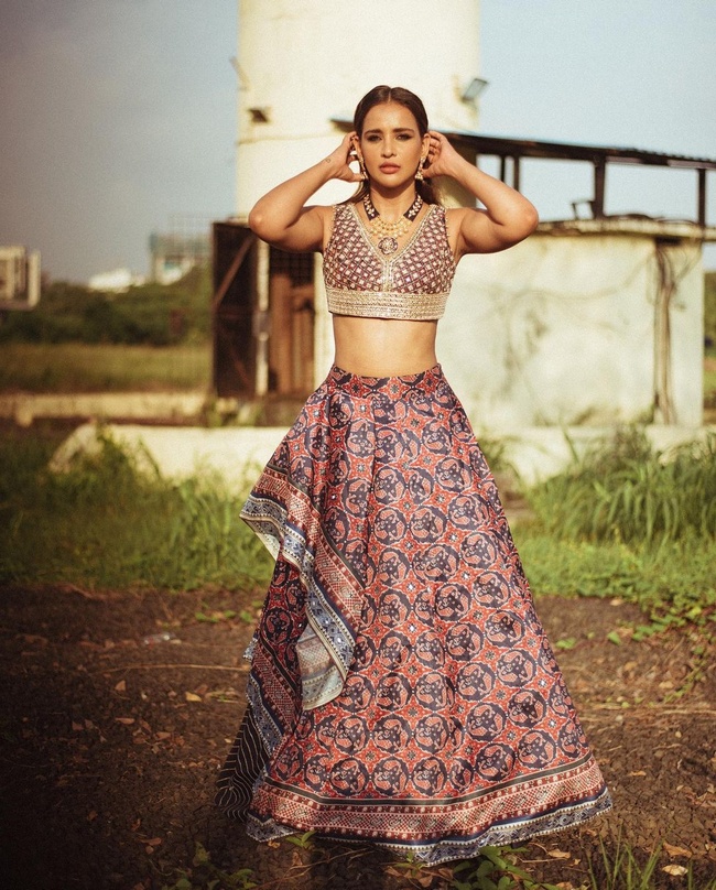 Aisha Sharma 3
