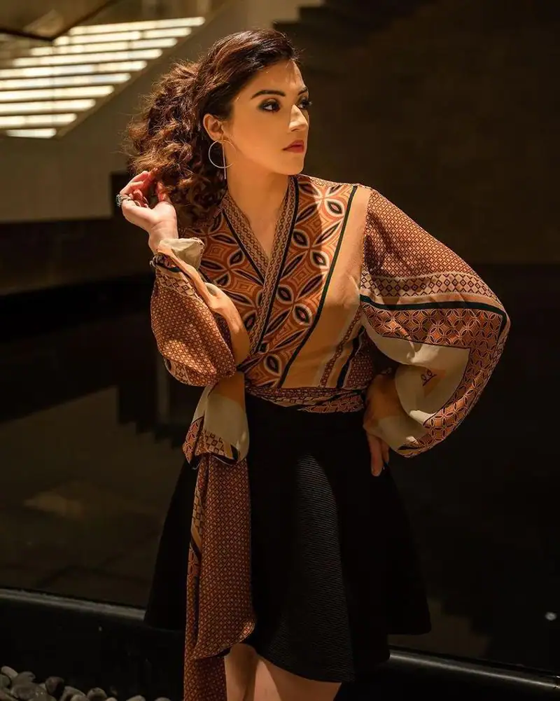 Mehreen 07