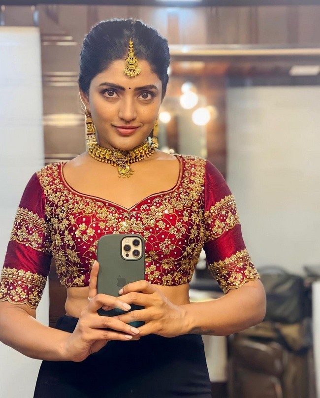 Eesha Rebba 2 1