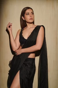 Raashi Khanna Biography: 9 Amazing Facts Every Fan Should Know 17 Raashi Khanna