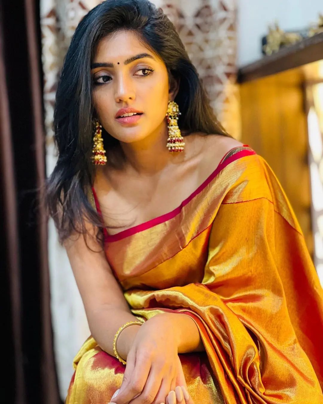 Eesha Rebba 5