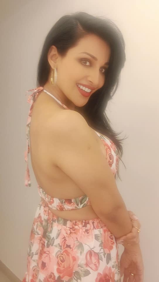 Flora Saini 1