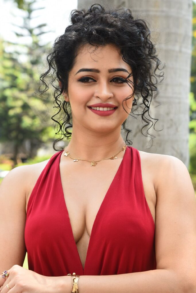 Apsara Rani 1