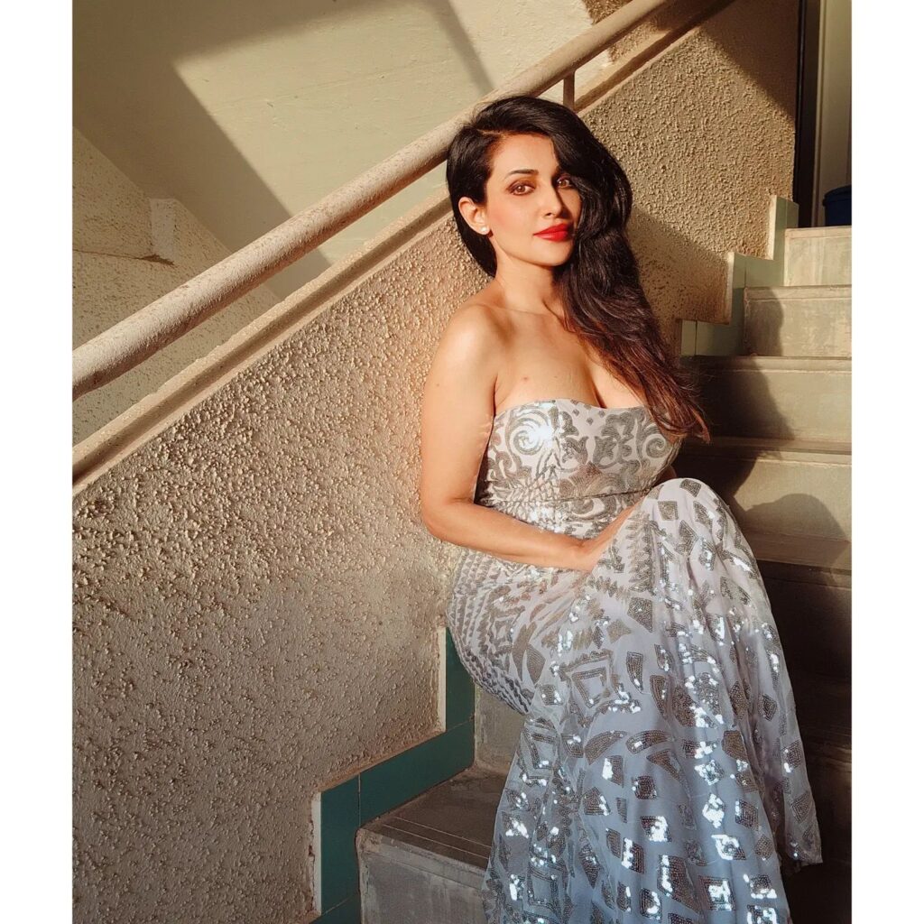 Asha Saini 15