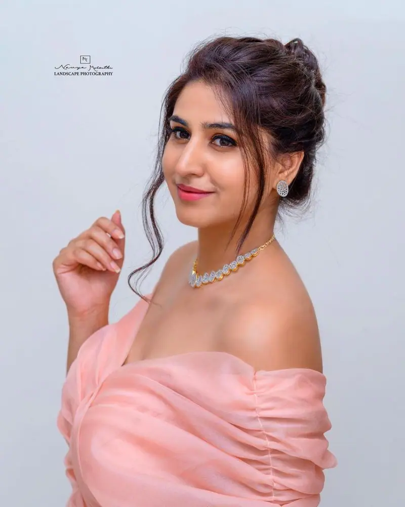 Varshini 4
