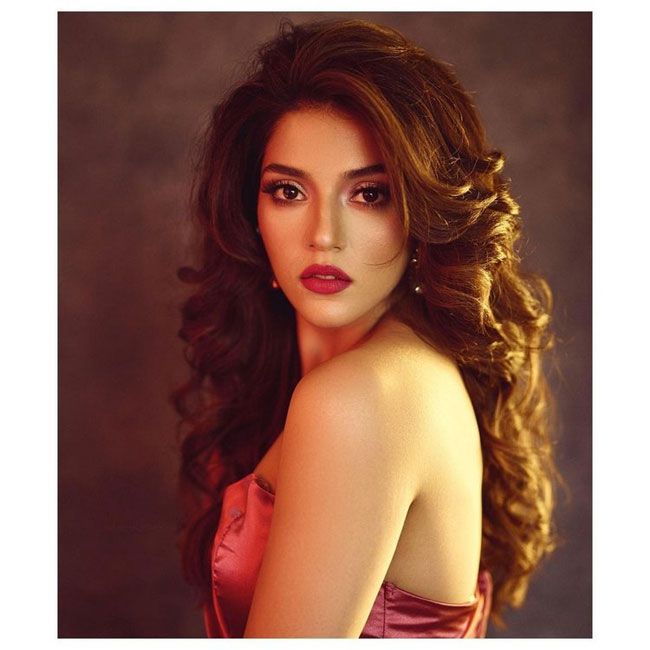 Mehreen Pirzadaa 6
