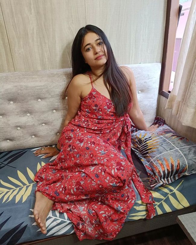 pOONAM 4 1
