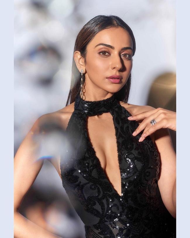 Rakul 4 2