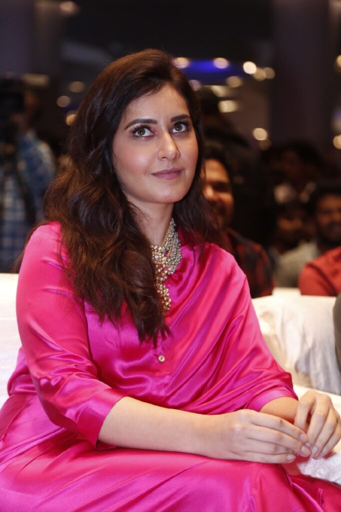 Rashi Khanna3 2