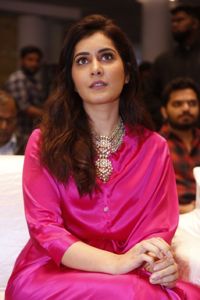 Rashi Khanna9 2