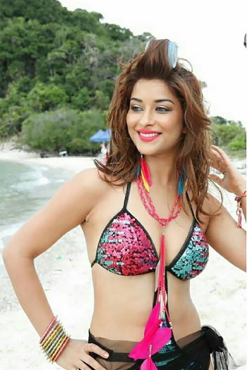 nyra banerjee in bikini hot actress divya drishti 5