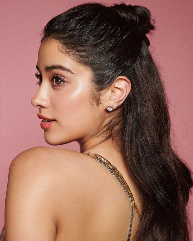 Janhvi Kapoor 4