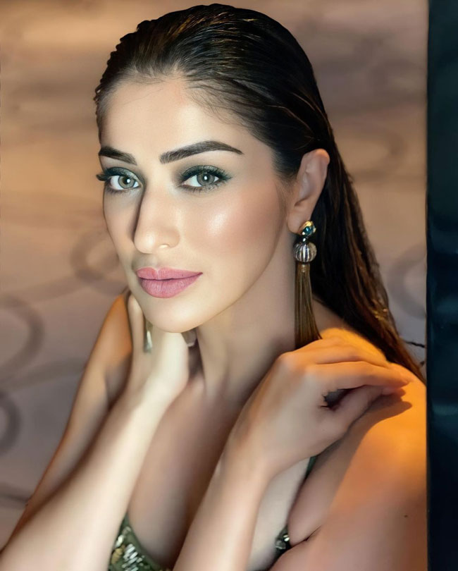 Raai Laxmii 5