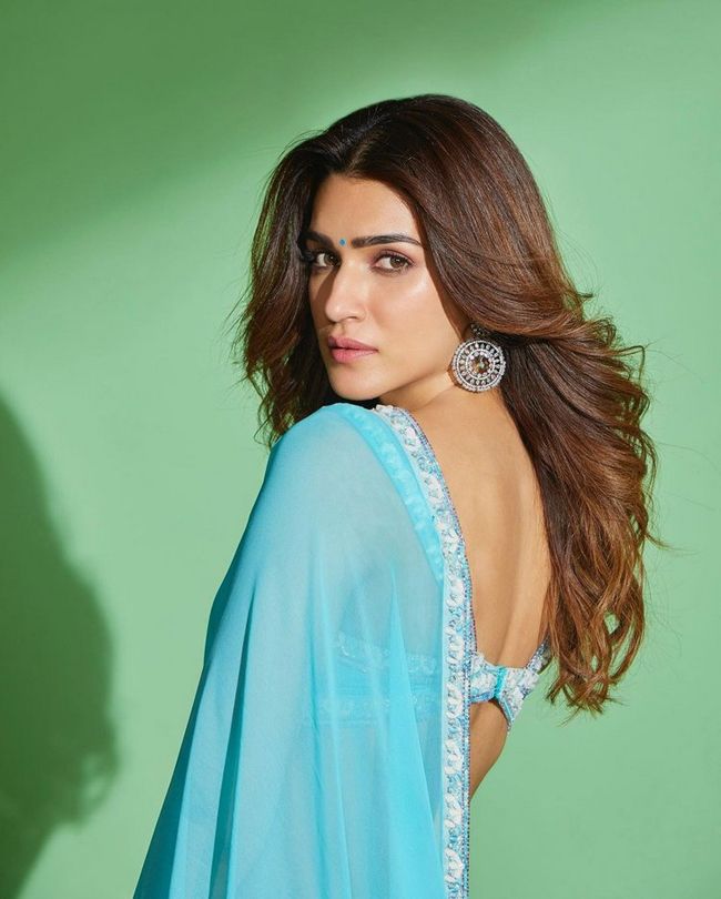 Kriti Sanon 3 2