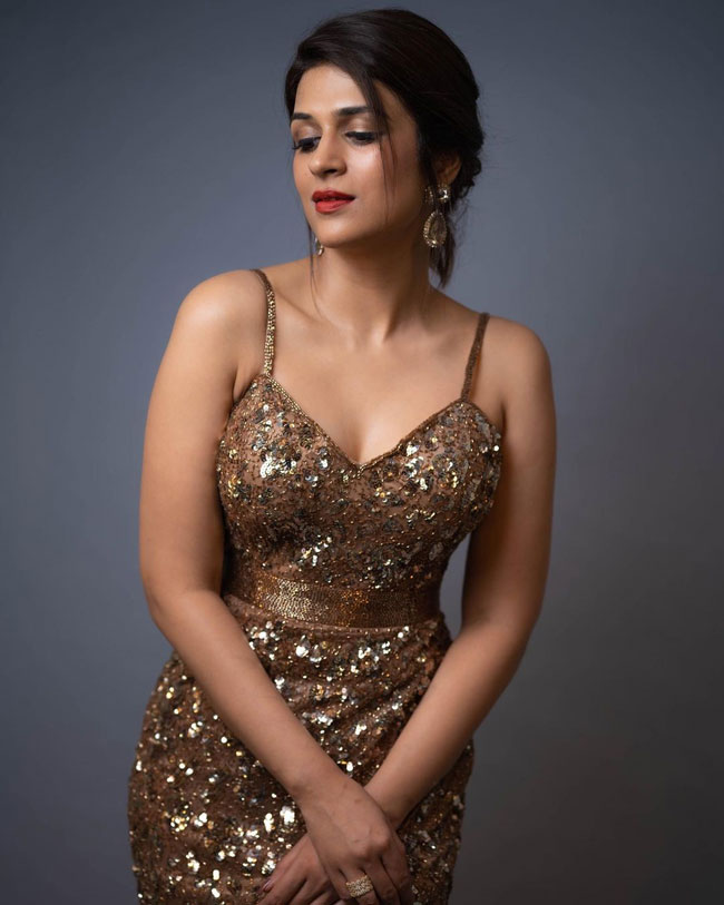 Shraddha Das 5 2