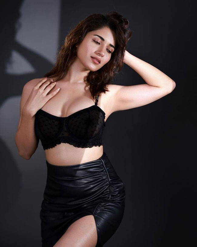 Ruhani Sharma 2