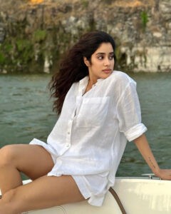 8 Amazing Facts About Janhvi Kapoor's Journey to Success 11 Janhvi Kapoor