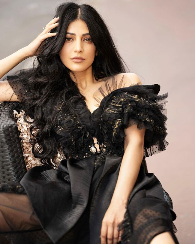 Shruti Haasan 7