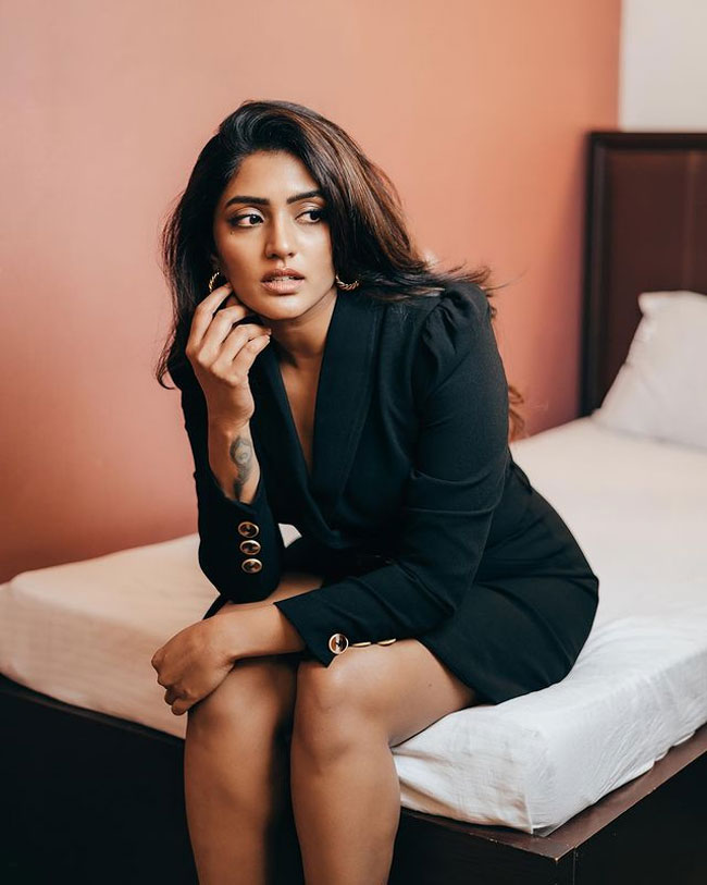Eesha Rebba 9