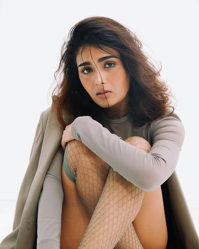 Shalini Pandey 1 1
