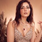 Raashi Khanna (7)