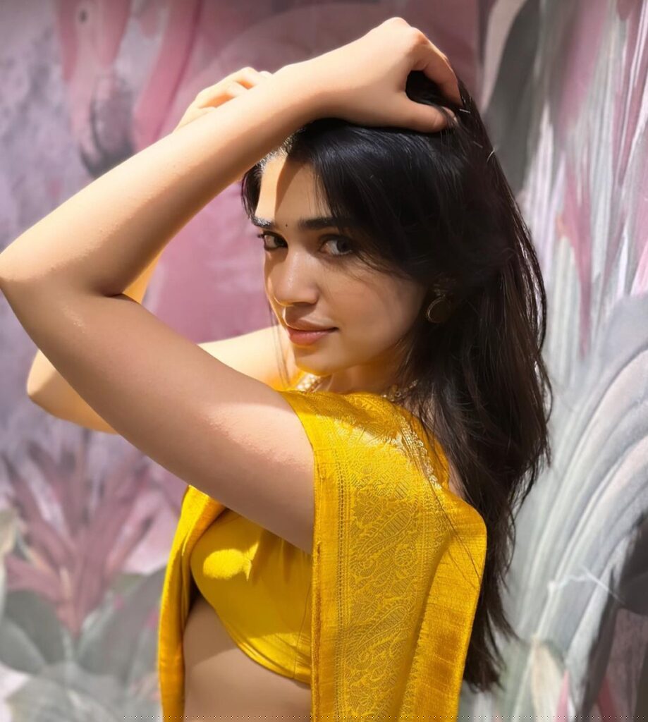 Krithi Shetty 1 1