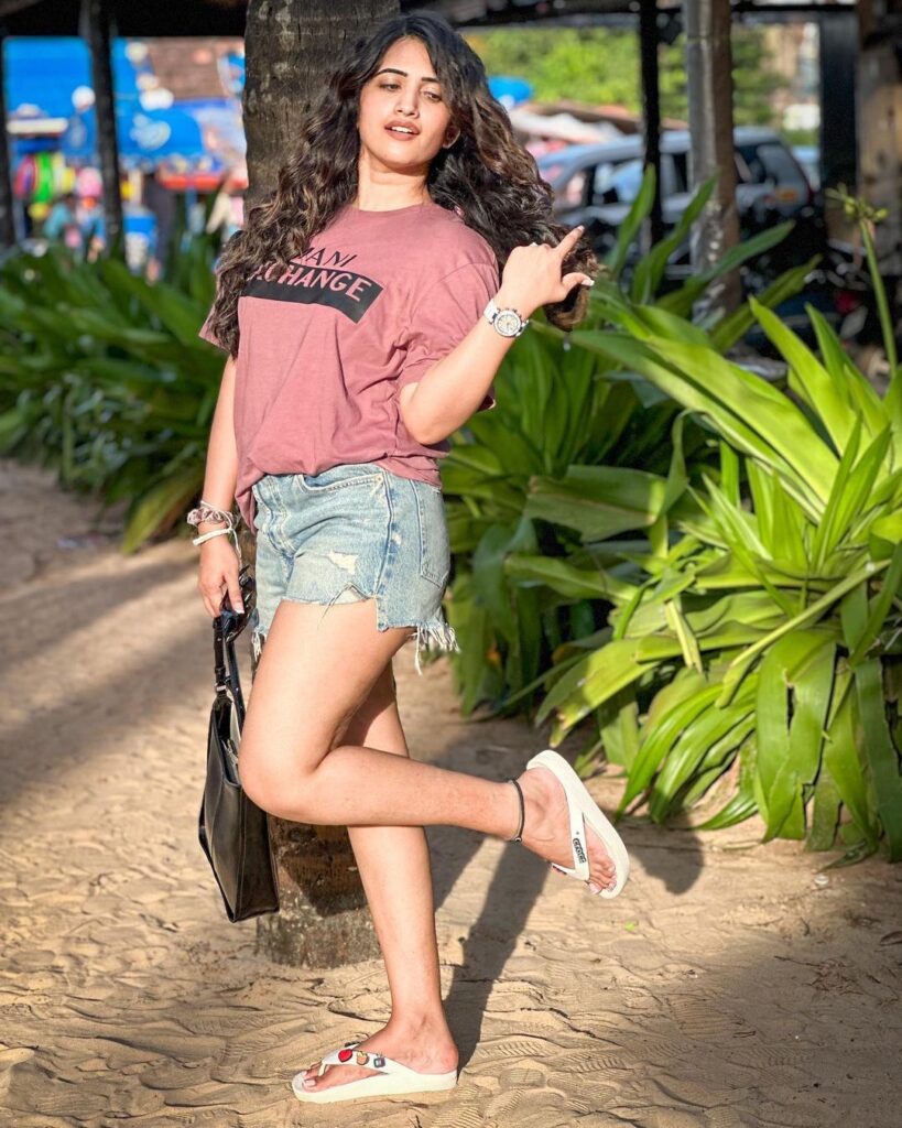 Sravanthi 3