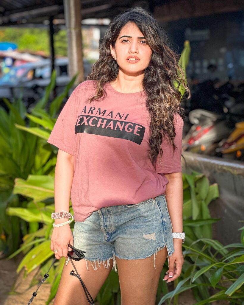 Sravanthi 6