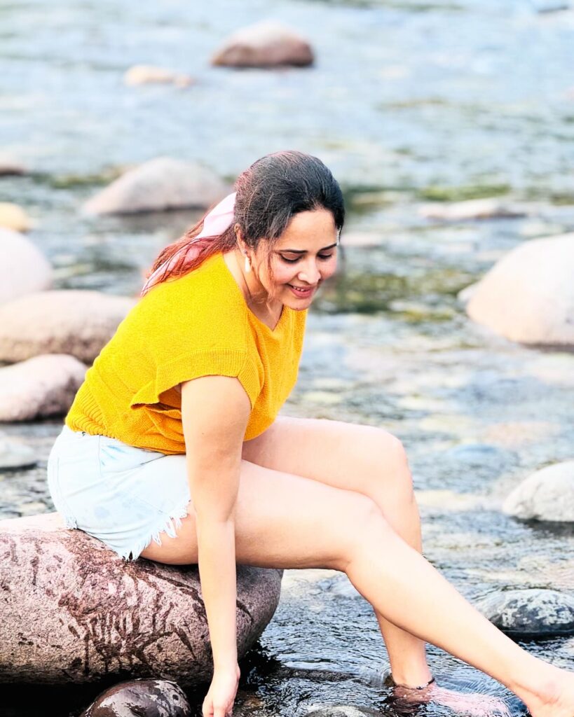 Anasuya in Forest 3