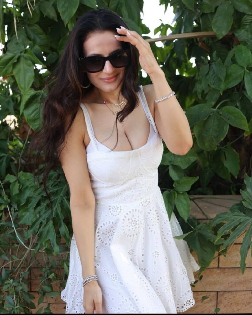 Amisha 2 1