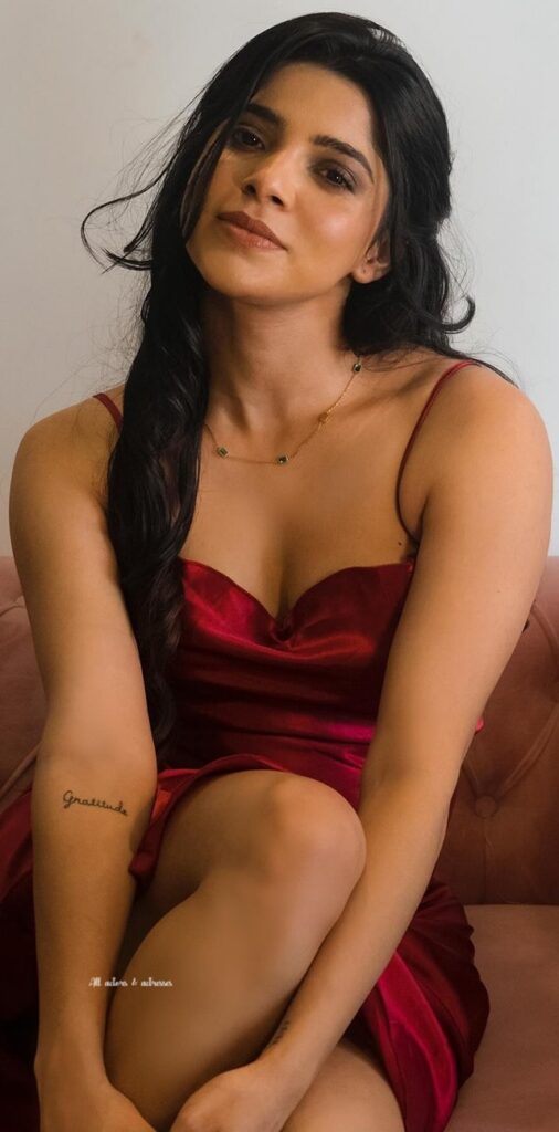 Divya 1 1