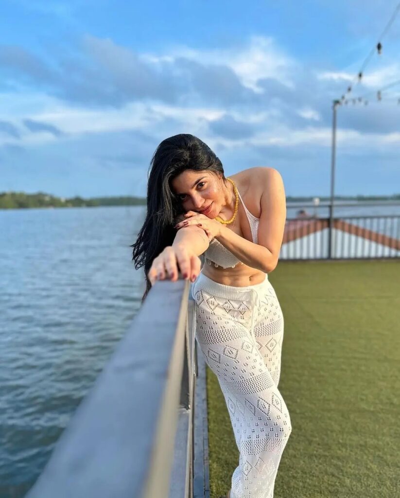 Divya 6