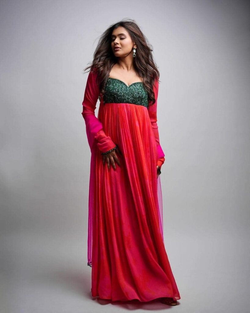 Hebah Patel 2