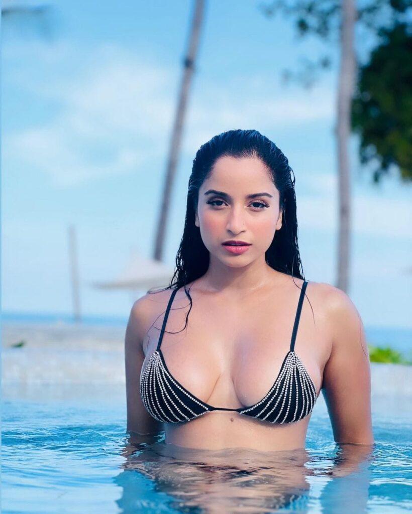Pooja Bhalekar 7