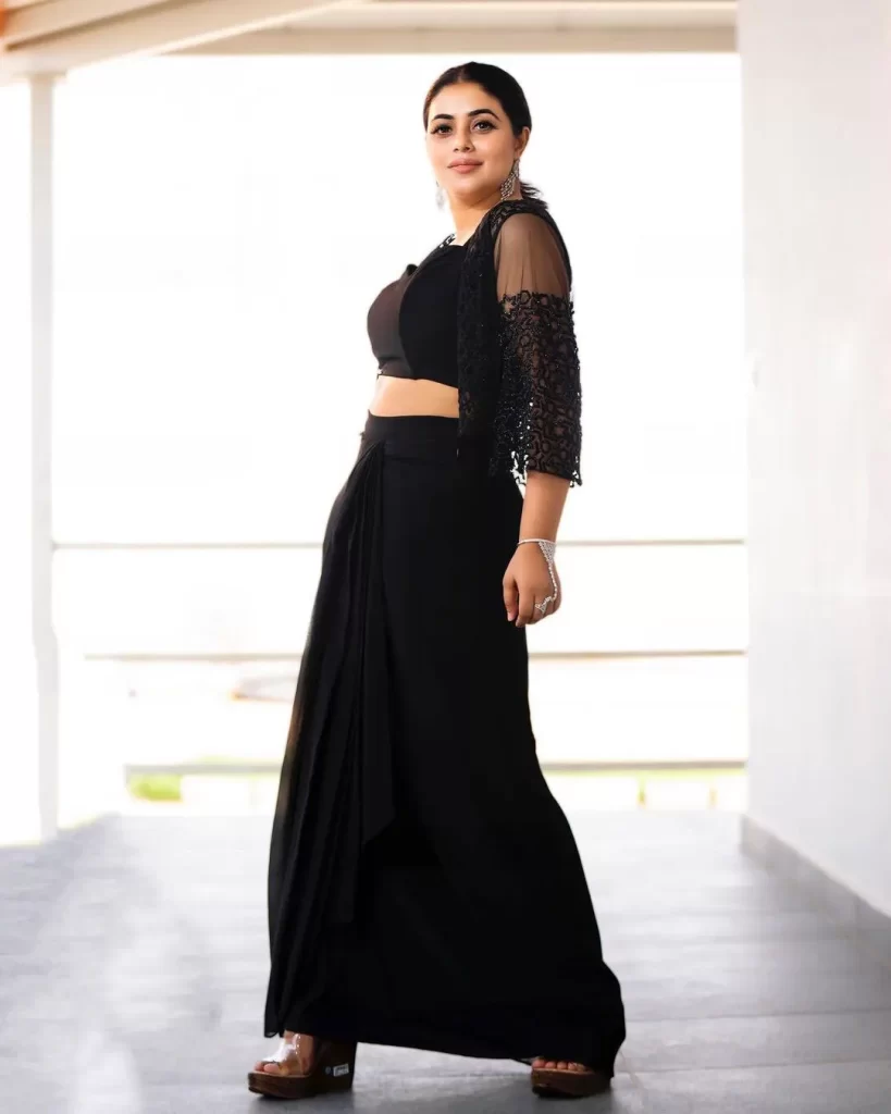 Poorna 1