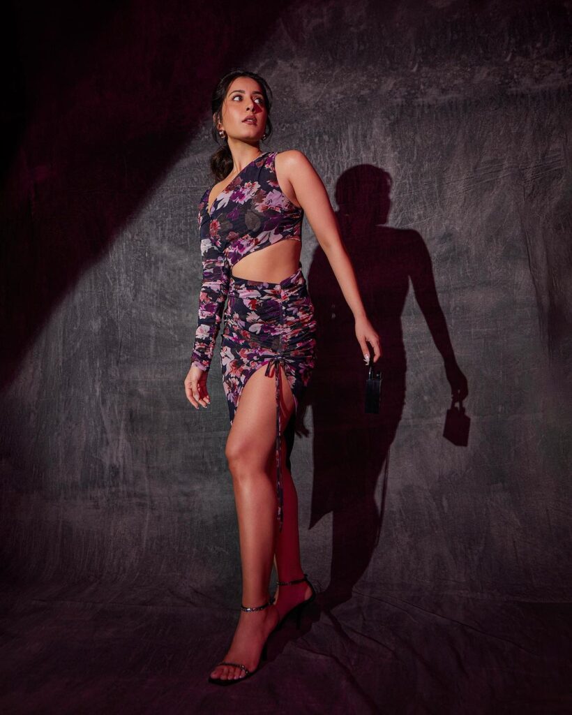 Raashi Khanna 3