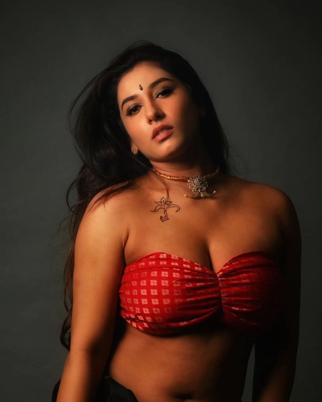 Vishnu Priya 8