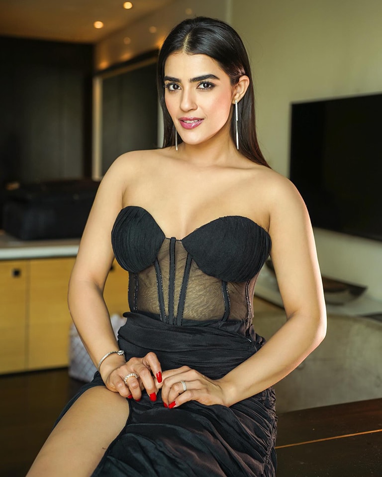 Kavya Thapar