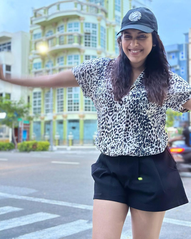 Rashmi Gautam 3