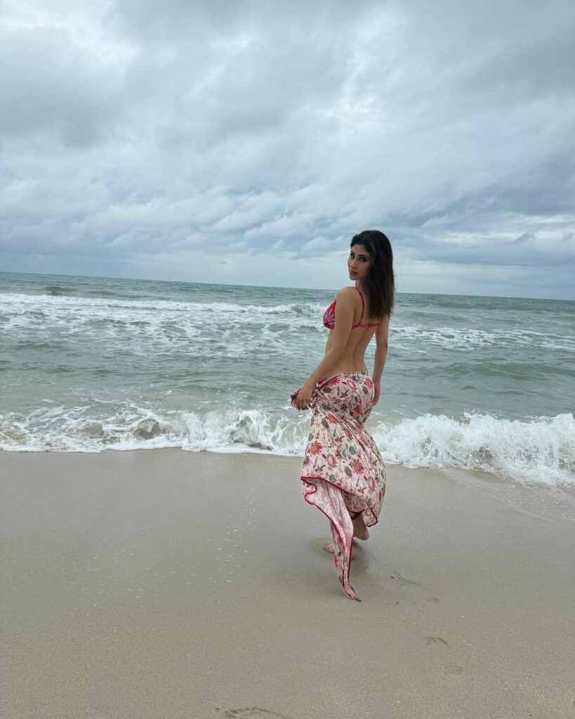 Mouni 4