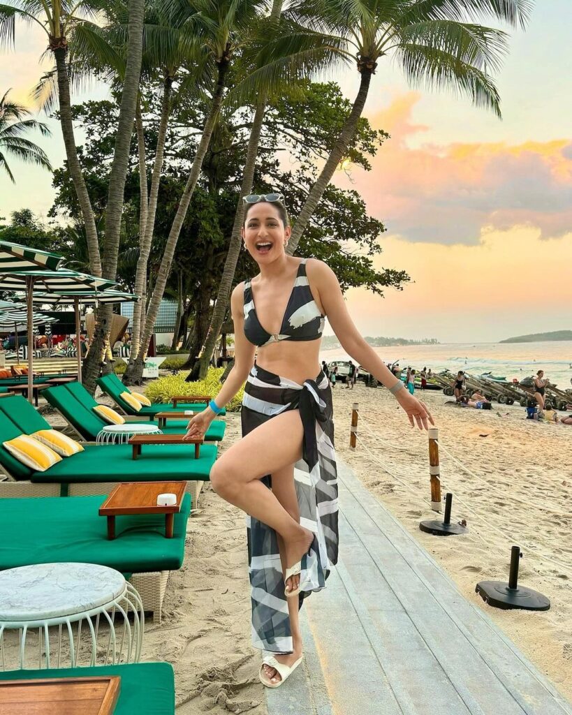 Pragya bikini 2