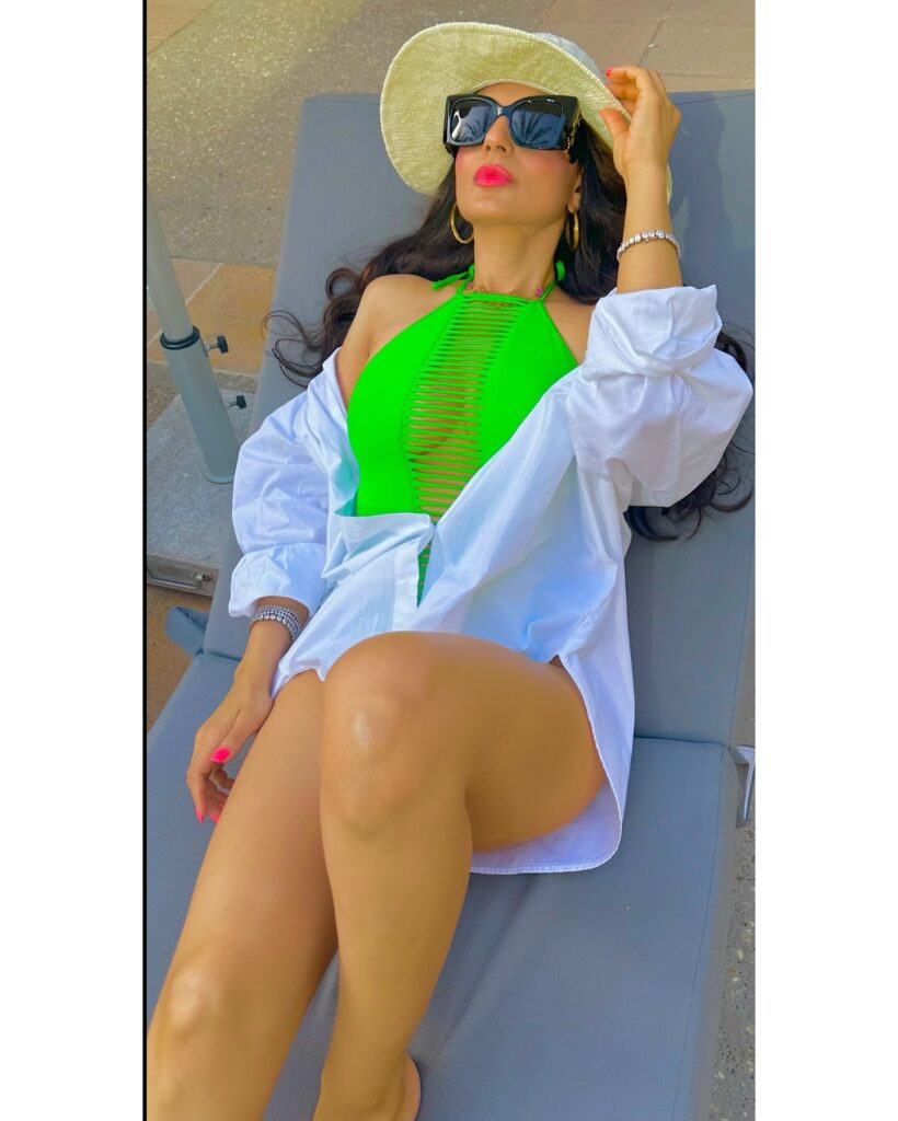 Ameesha 9