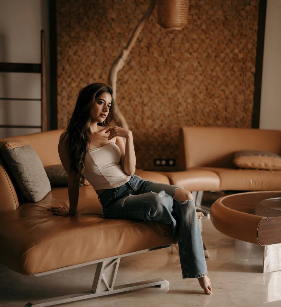 Ashika 5