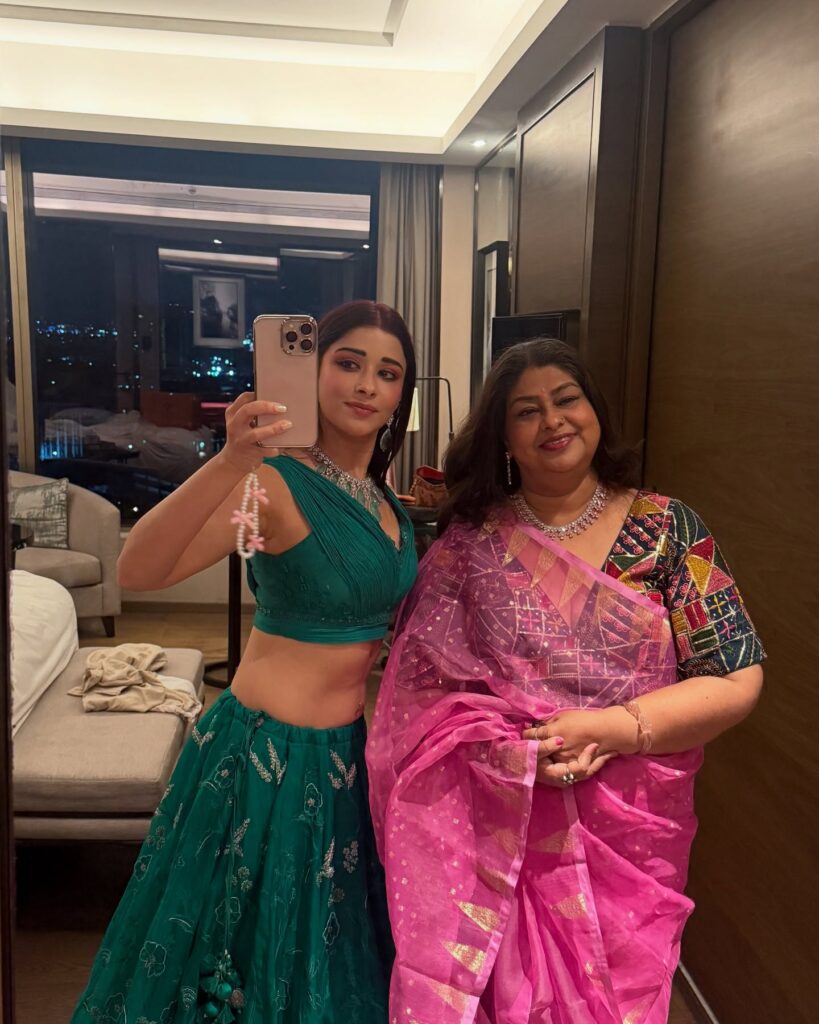 Nyra Banerjee 6