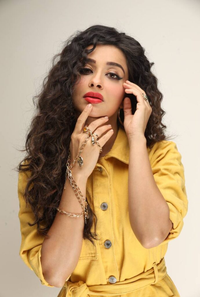Nyra Banerjee