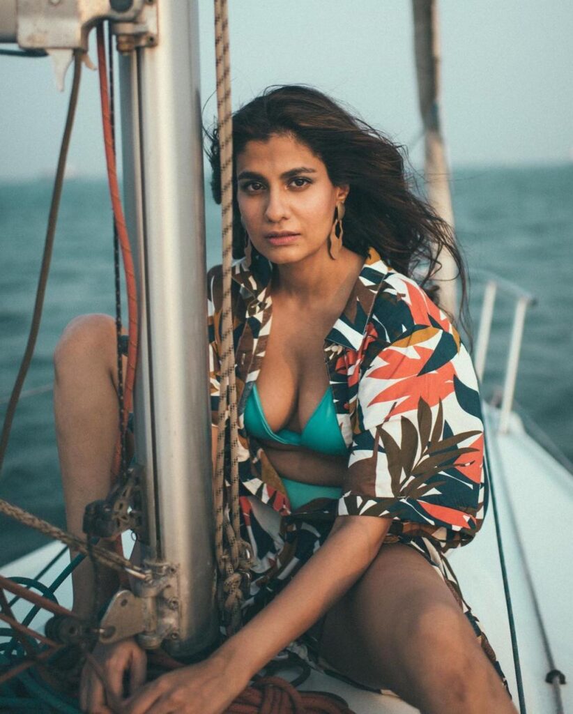 Shreya Dhanwanthary